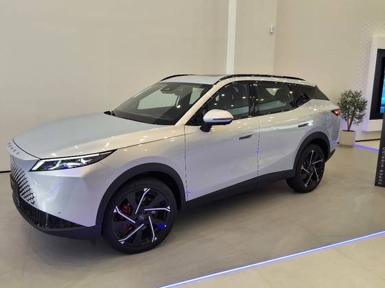 OMODA 7 1.5 TGDI PHEV PRESTIGE DHT