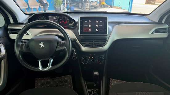 PEUGEOT-2008-2018