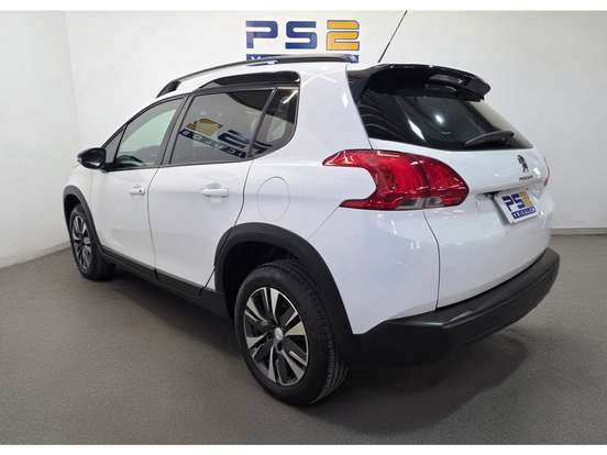 PEUGEOT-2008-2021