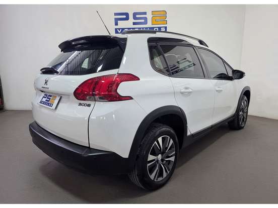 PEUGEOT-2008-2021