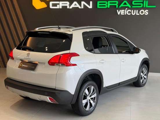 PEUGEOT-2008-2018