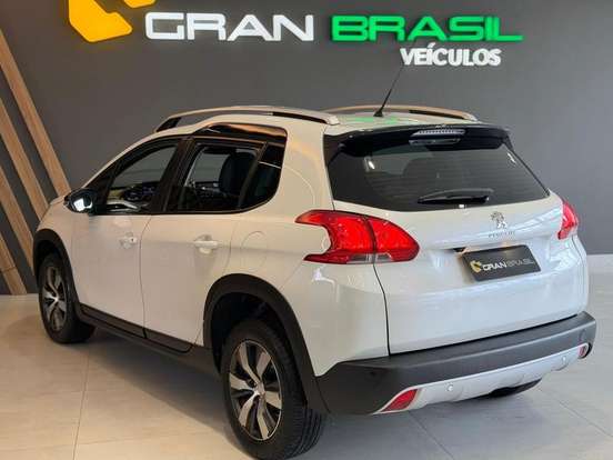 PEUGEOT-2008-2018