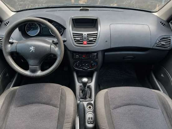 PEUGEOT-207-1.4 XR 8V FLEX 4P MANUAL PEUGEOT-207-2010