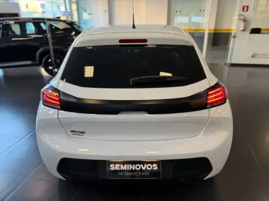 PEUGEOT-208-2025