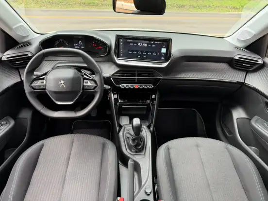 PEUGEOT-208-2022