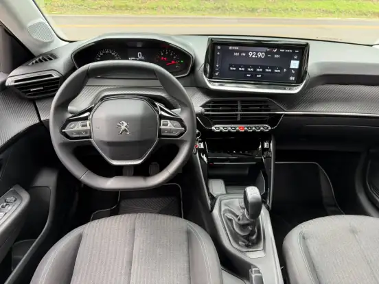 PEUGEOT-208-2022