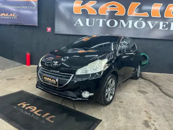 PEUGEOT-208-1.6 GRIFFE 16V FLEX 4P AUTOMÁTICO PEUGEOT-208-2013