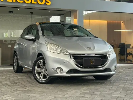 PEUGEOT 208 1.6 GRIFFE 16V FLEX 4P AUTOMÁTICO