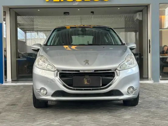 PEUGEOT-208-1.6 GRIFFE 16V FLEX 4P AUTOMÁTICO PEUGEOT-208-2015