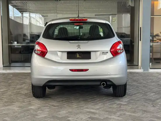 PEUGEOT-208-1.6 GRIFFE 16V FLEX 4P AUTOMÁTICO PEUGEOT-208-2015