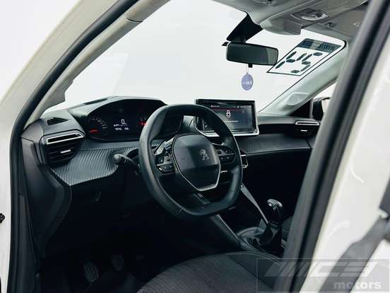 PEUGEOT-208-2024