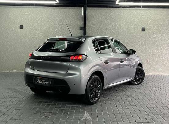PEUGEOT-208-2023
