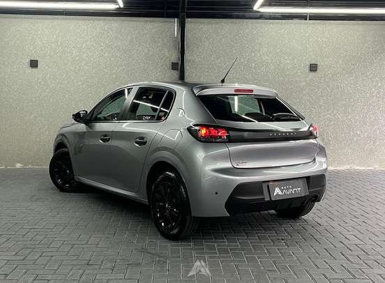 PEUGEOT-208-2023