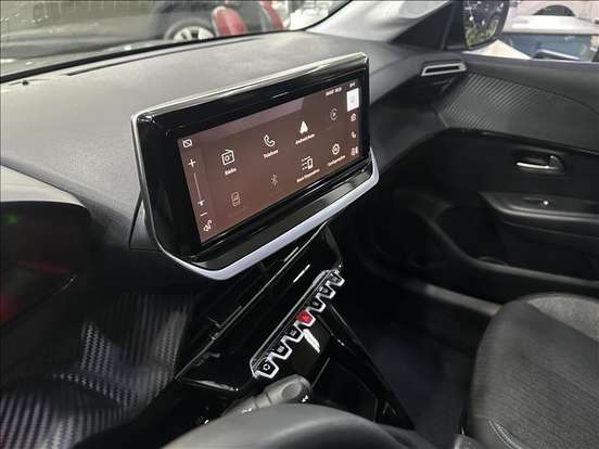 PEUGEOT-208-2025