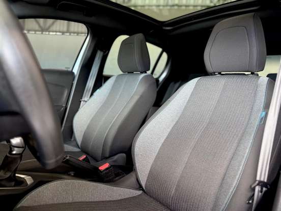 PEUGEOT-208-2024