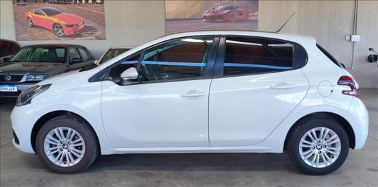 PEUGEOT-208-1.2 ALLURE 12V FLEX 4P MANUAL PEUGEOT-208-2018