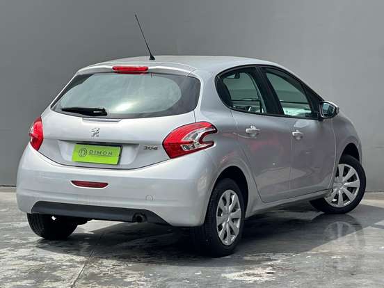 PEUGEOT-208-2014