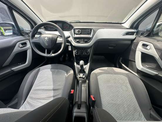PEUGEOT-208-2014