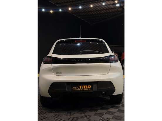 PEUGEOT-208-2022