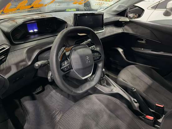 PEUGEOT-208-2022