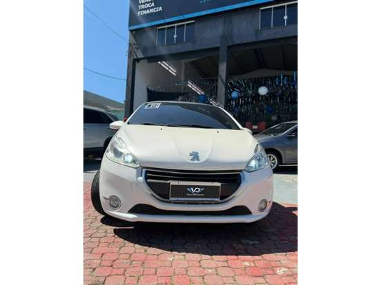 PEUGEOT-208-1.6 GRIFFE 16V FLEX 4P AUTOMÁTICO PEUGEOT-208-2013