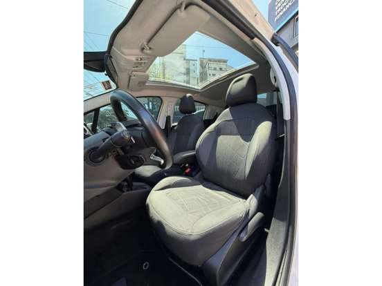 PEUGEOT-208-2013