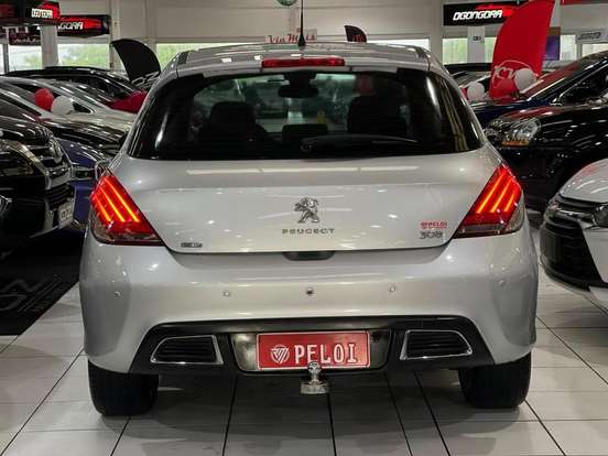 PEUGEOT-208-2015