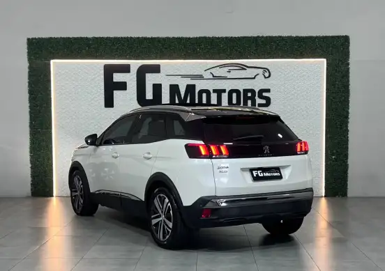PEUGEOT-3008-2018