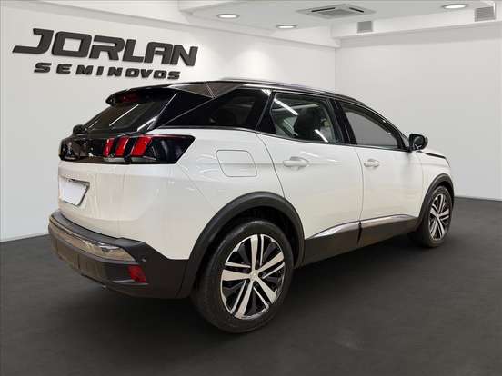 PEUGEOT-3008-2019