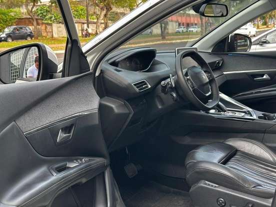 PEUGEOT-3008-1.6 GRIFFE PACK THP 16V GASOLINA 4P AUTOMÁTICO PEUGEOT-3008-2017