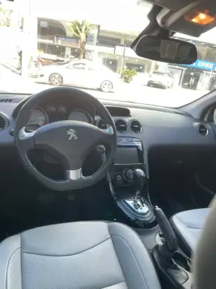 PEUGEOT-308-2017