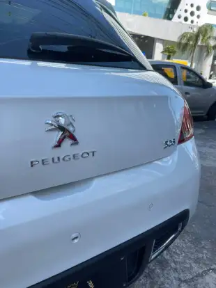 PEUGEOT-308-1.6 GRIFFE THP 16V FLEX 4P AUTOMÁTICO PEUGEOT-308-2017