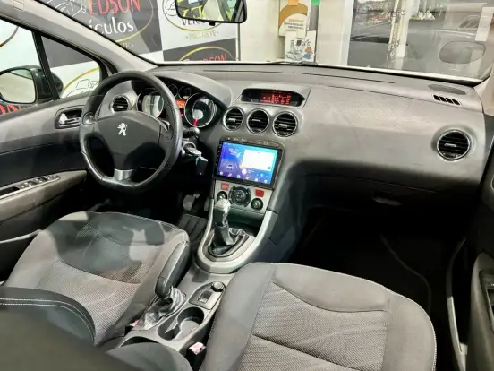 PEUGEOT-308-2015