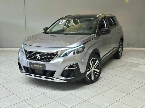PEUGEOT-5008-2017