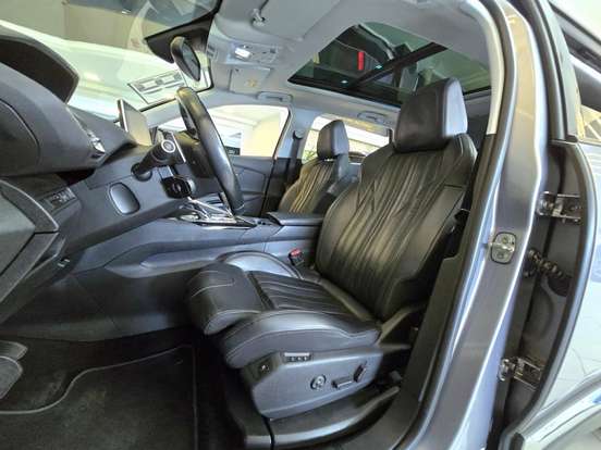 PEUGEOT-5008-2017