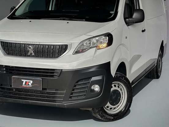 PEUGEOT-EXPERT-2023