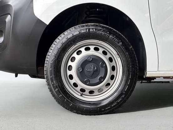 PEUGEOT-EXPERT-2023