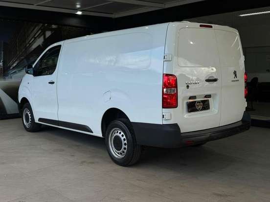 PEUGEOT-EXPERT-2024