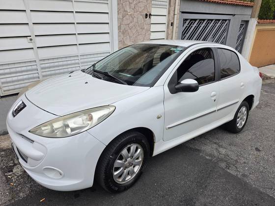 PEUGEOT 207 1.4 XR PASSION 8V FLEX 4P MANUAL