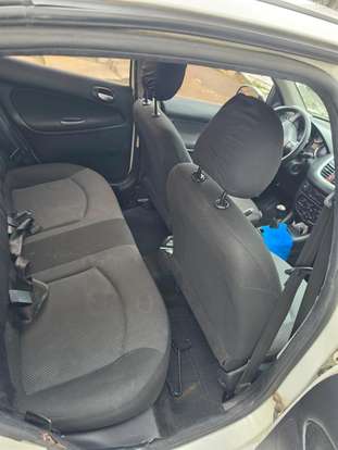 PEUGEOT-207-2012