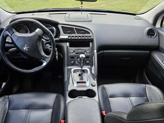 PEUGEOT-3008-1.6 GRIFFE THP 16V GASOLINA 4P AUTOMÁTICO PEUGEOT-3008-2016