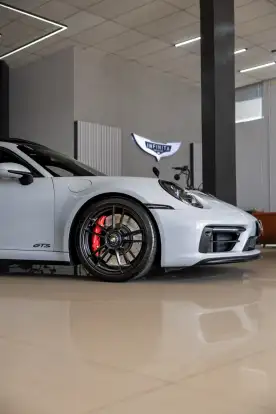 PORSCHE-911-2023