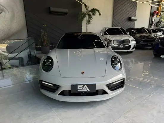 PORSCHE-911-2023