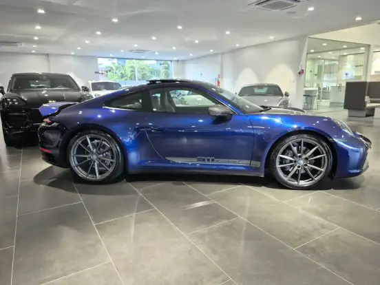 PORSCHE-911-2024