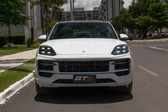 PORSCHE-CAYENNE-2024