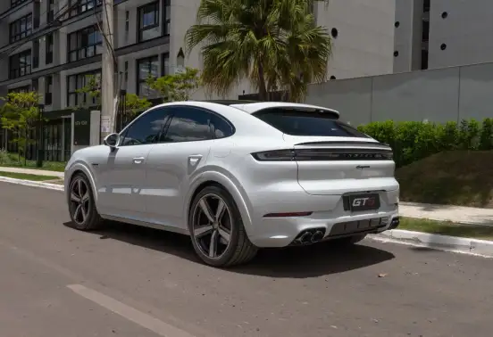 PORSCHE-CAYENNE-2024