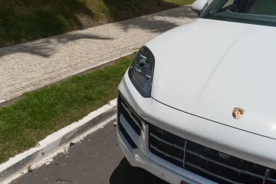 PORSCHE-CAYENNE-2024