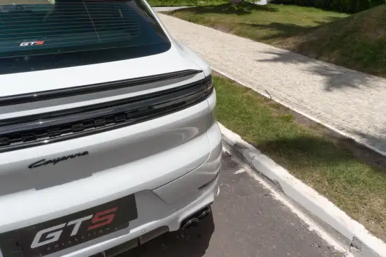PORSCHE-CAYENNE-2024