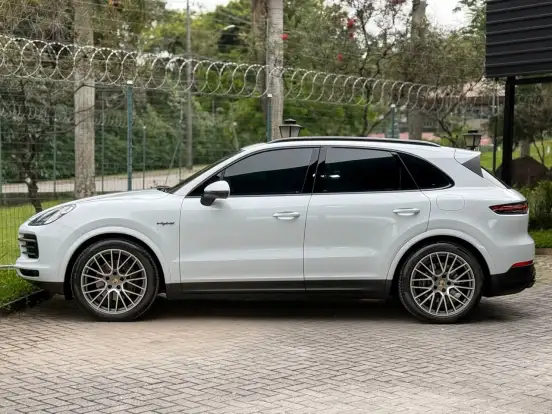 PORSCHE-CAYENNE-3.0 V6 E-HYBRID PLATINUM EDITION AWD TIPTRONIC S PORSCHE-CAYENNE-2022