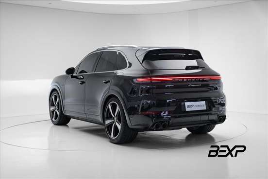 PORSCHE-CAYENNE-2025